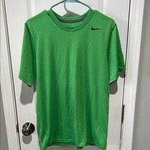 Nike Men's Vibrant Green Short Sleeve Tee